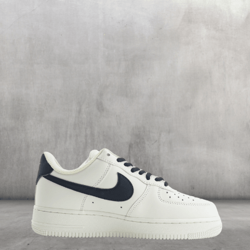 Nike Air Force 1 Varsity - Choks Exclusive