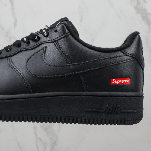 Supreme x Air Force 1 Preto - Choks Exclusive