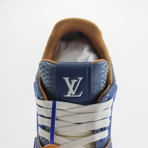 Lv Trainer