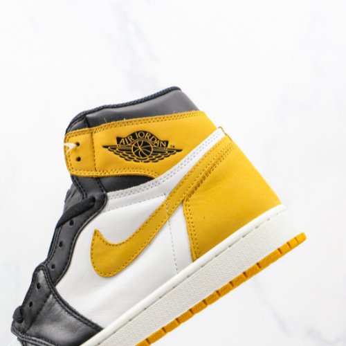 Air Jordan 1 High OG “ Yellow Ochre " - Choks Exclusive