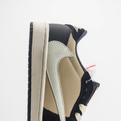 Travis Scott x Air Jordan 1 Pale Vanilla - Choks Exclusive